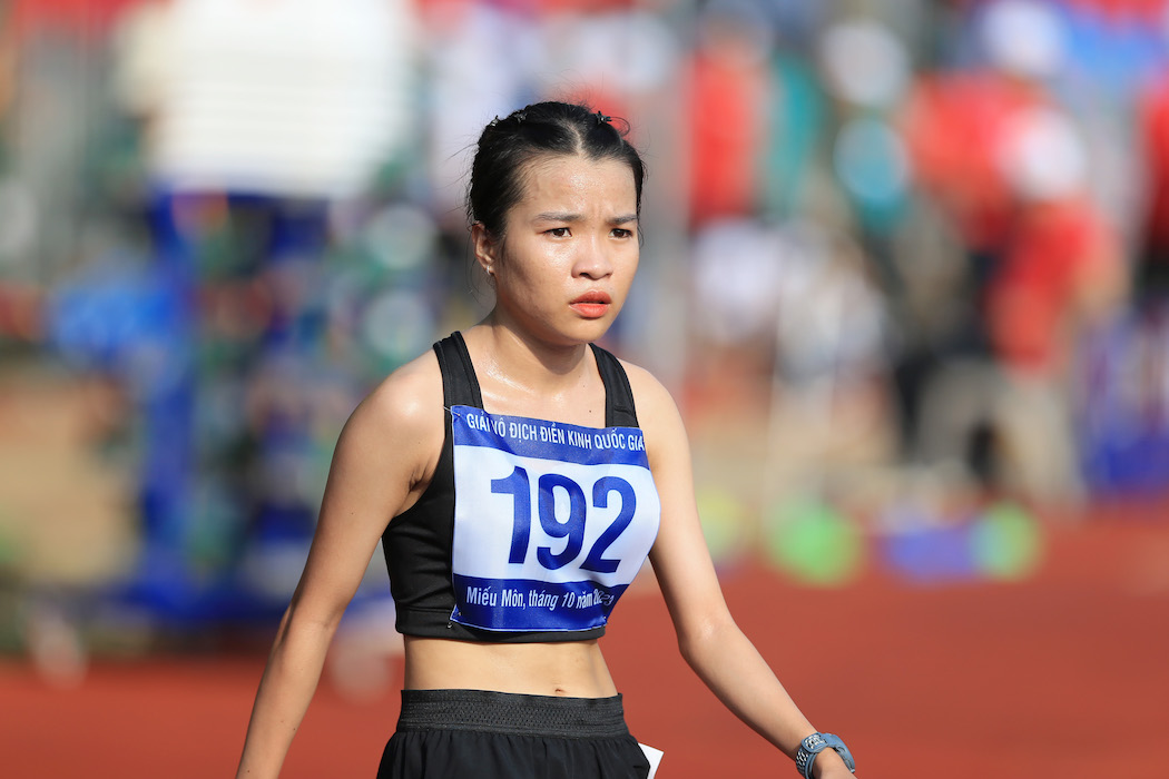 Vận động viên Lê Thị Tuyết giành 1 huy chương vàng, 1 huy chương đồng tại giải điền kinh quốc gia 2023. Ảnh: Hoàng Tùng