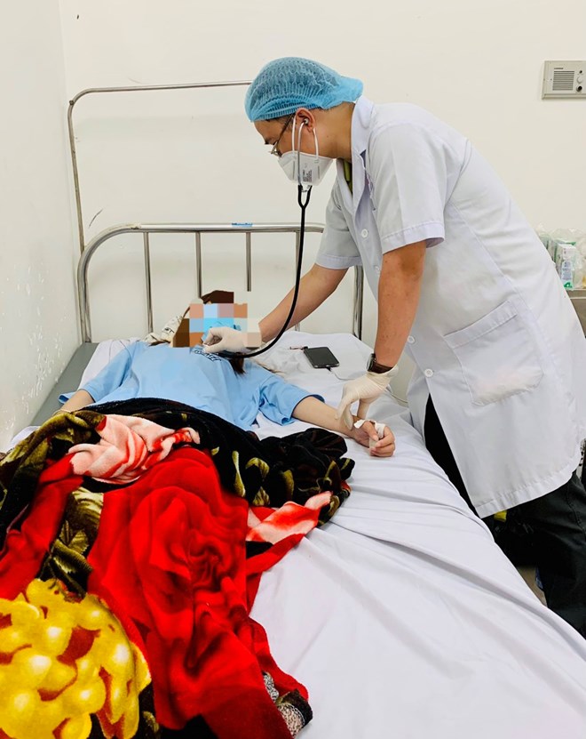 Chăm sóc bệnh nhân đậu mùa khỉ ở tỉnh Bình Dương. 
Ảnh: Sở Y tế Bình Dương cung cấp