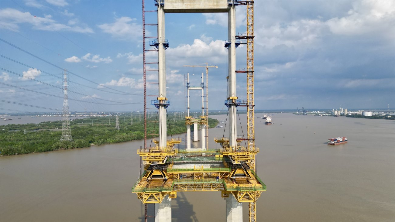 Cầu Bình Khánh dự kiến hoàng thành vào tháng 9.2024.  Ảnh: Hữu Chánh