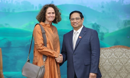 Thủ tướng Phạm Minh Chính tiếp bà Carolyn Turk, Giám đốc Quốc gia Ngân hàng Thế giới (WB) tại Việt Nam. Ảnh: VGP