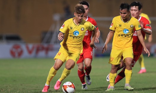 Viettel FC  hoà 1-1 trước Thanh Hoá tại vòng 2 Night Wolf V.League 2023-2024. Ảnh: Minh Dân