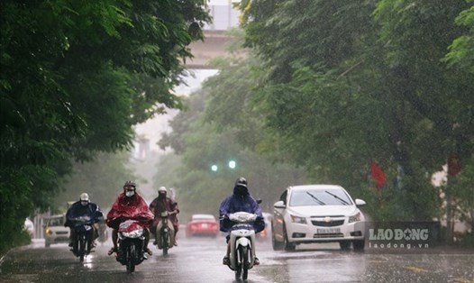 Không khí lạnh gây mưa cho khu vực Bắc Bộ. Ảnh: Tô Thế