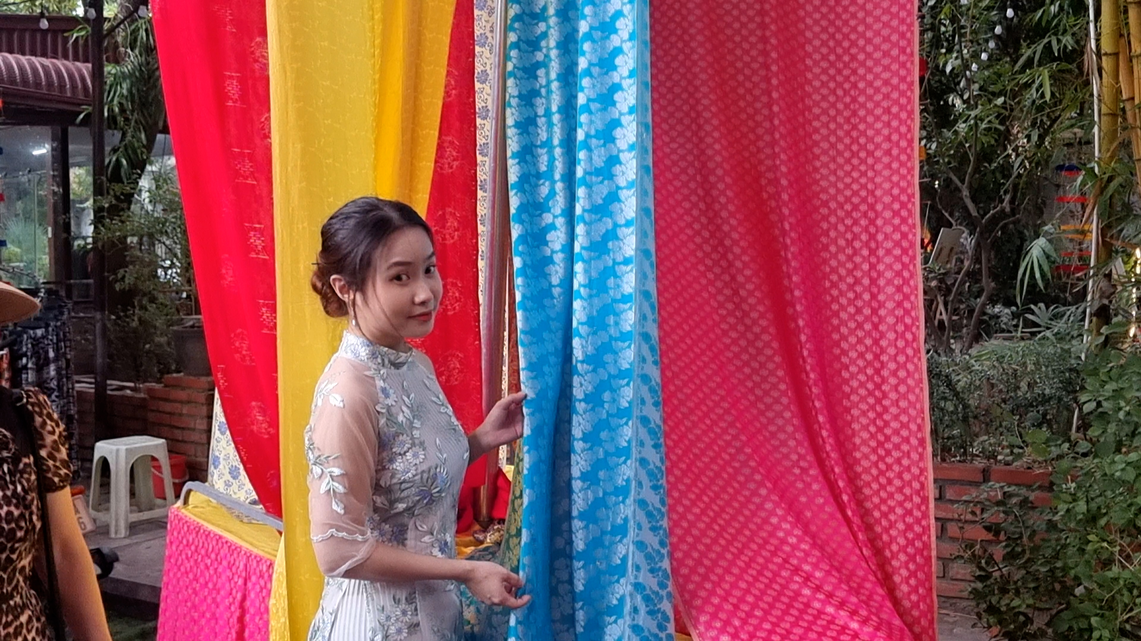 Làng lụa Vạn Phúc