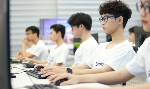 Học sinh tham gia chương trình Samsung Innovation Campus. Ảnh: Quỳnh Chi
