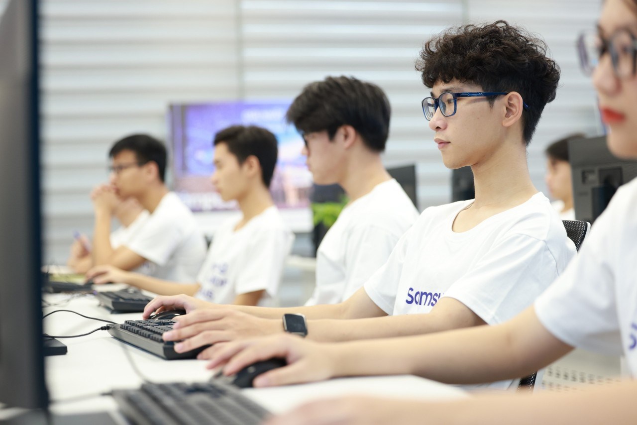 Vai Trò Của Thế Hệ Trẻ Trong Bảo Tồn Giá Trị Truyền Thống