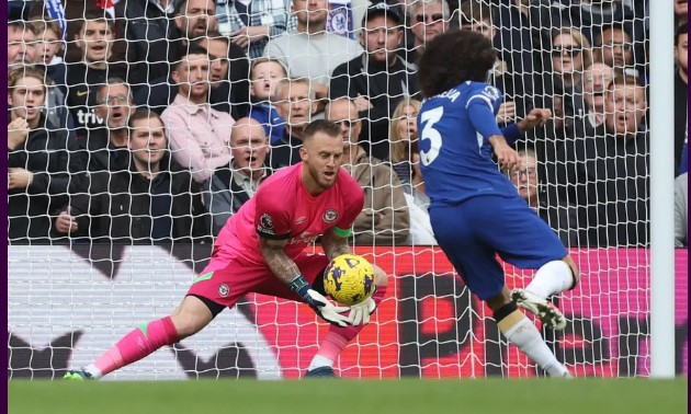 Chelsea tạo ra nhiều cơ hội ghi bàn trong hiệp 1 nhưng đã không tận dụng thành công. Ảnh: Premier League