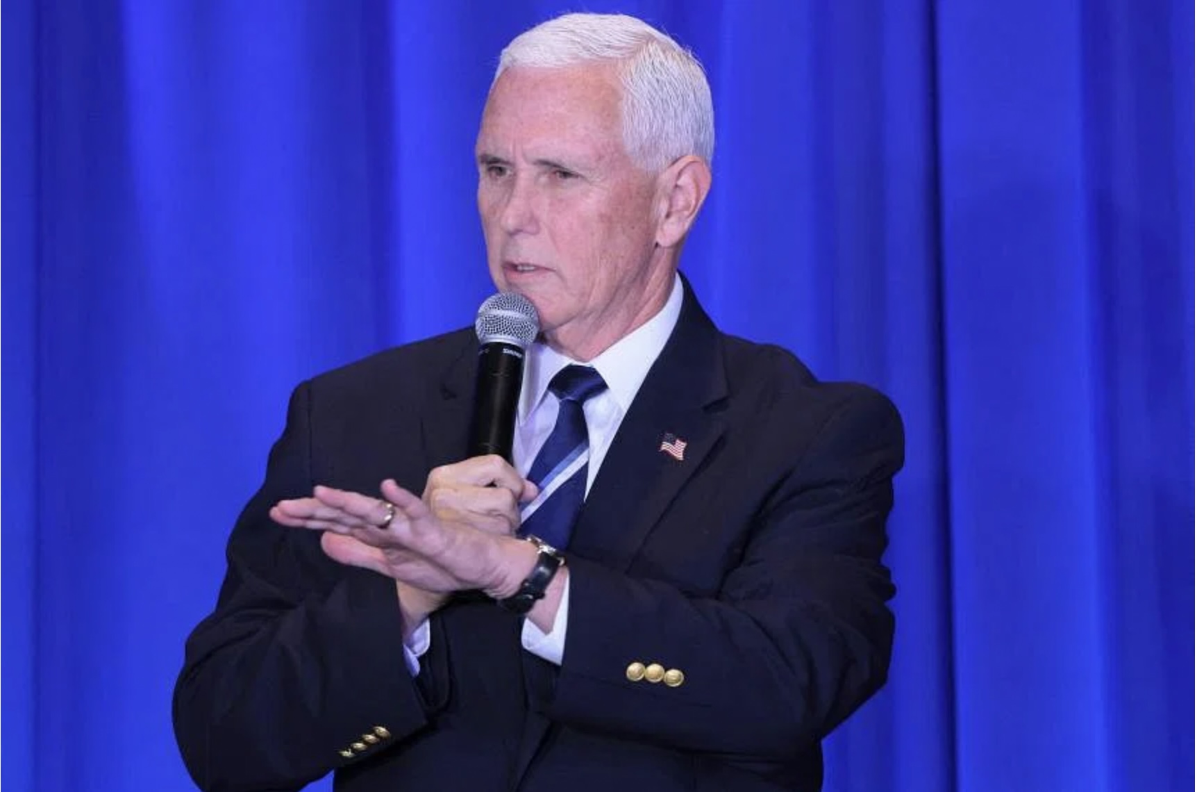 Ông Mike Pence từ bỏ tranh cử tổng thống Mỹ