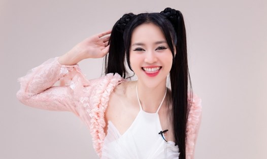 Ninh Dương Lan Ngọc là chị đẹp biểu diễn đầu tiên trong "Chị đẹp đạp gió rẽ sóng". Ảnh: Ban tổ chức