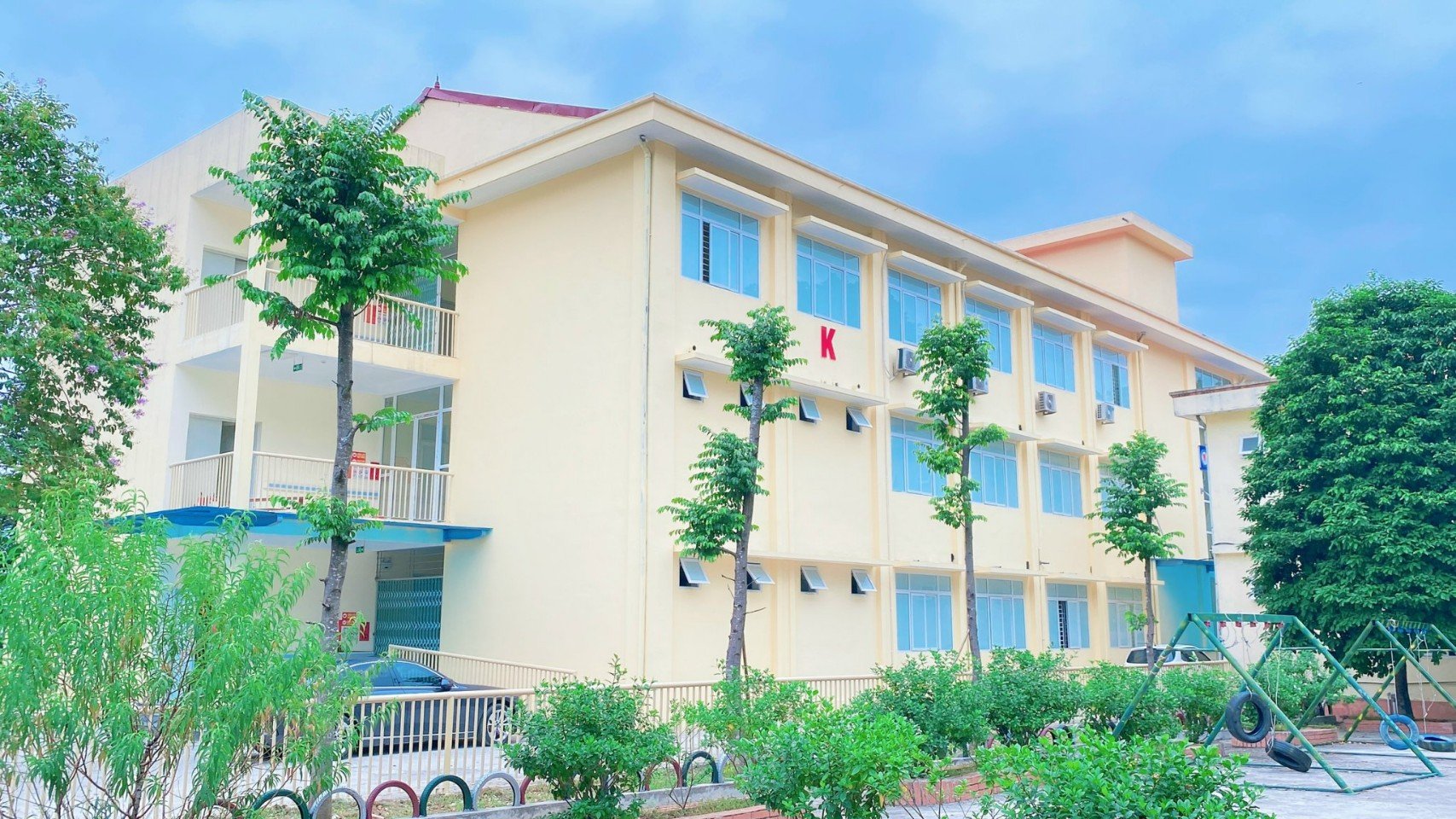 Trung tâm Y tế huyện Kim Bôi đưa trang thiết bị và cơ sở vật chất được đầu tư vào sử dụng hiệu quả. Ảnh: ĐVCC