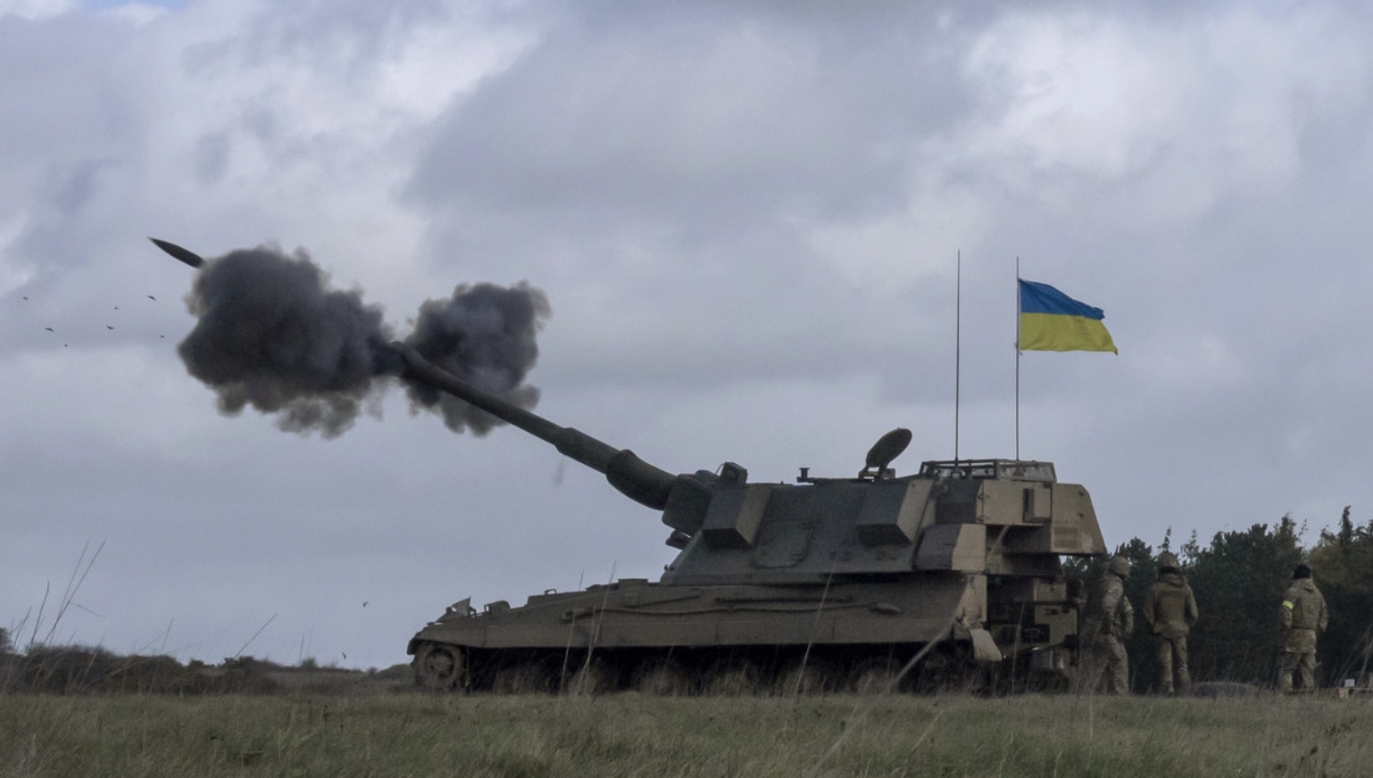 Chuyên gia lo Ukraina hết đạn dược trong năm 2024