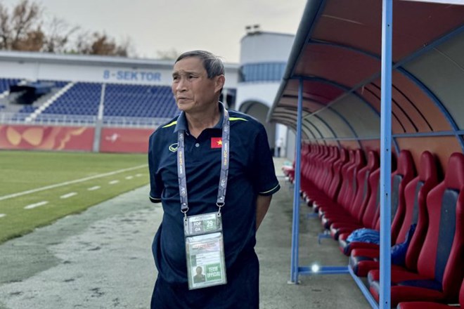 Huấn luyện viên Mai Đức Chung hài lòng với tuyển nữ Việt Nam