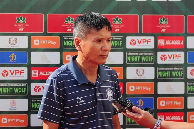 HLV Võ Đình Tân: Chưa cầu thủ Khánh Hòa nào kí hợp đồng