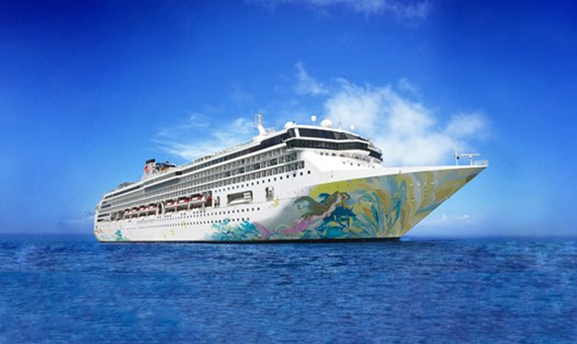 Du thuyền Resorts world one lần đầu đến Nha Trang- Khánh Hòa. Ảnh: Resorts world cruises