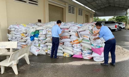 Đội QLTT số 5 đã thu giữ hơn 29 tấn khoáng sản không rõ nguồn gốc, xuất xứ. Ảnh: Đội QLTT số 5 tỉnh Bình Thuận