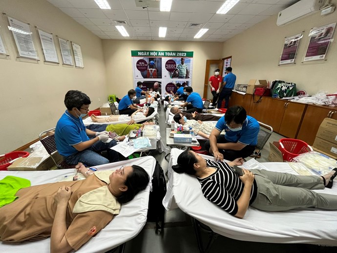 Hơn 200 công nhân lao động ở Đồng Nai tình nguyện hiến máu