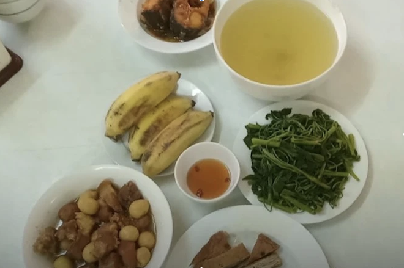 Huấn luyện vi&ecirc;n đội b&oacute;ng b&agrave;n trẻ quốc gia giải tr&igrave;nh việc "thu tiền của vận  động vi&ecirc;n"