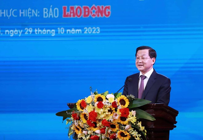 Phó Thủ tướng Chính phủ Lê Minh Khái phát biểu chỉ đạo tại Lễ vinh danh Doanh nghiệp tiêu biểu vì Người lao động.