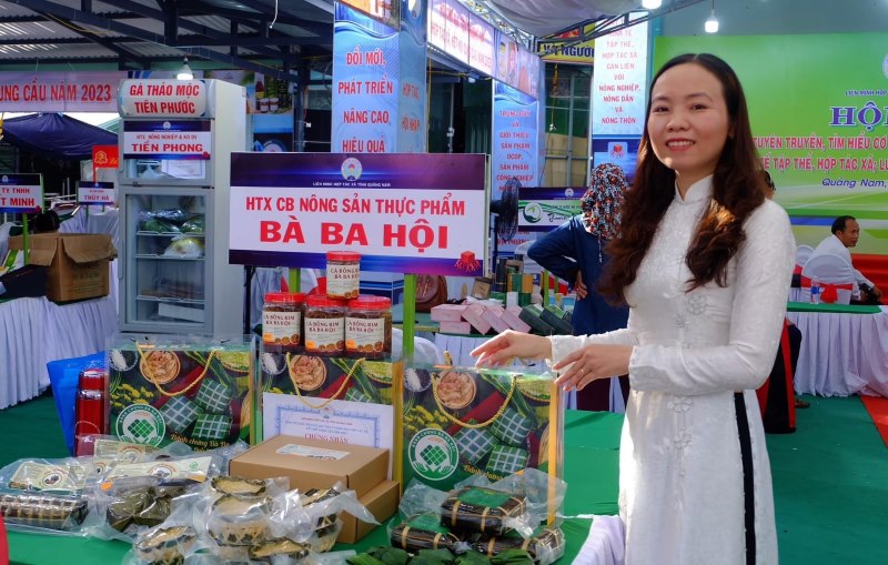 Nhiều sản phẩm của HTX Bà Ba Hội (Tam Kỳ, Quảng Nam) đi tiên phong xuất khẩu nông sản ra nước ngoài. Ảnh Hoàng Bin.