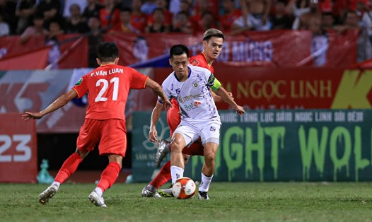 Tại V.League 2023, Công an Hà Nội đã gặp Hà Nội FC 2 trận với kết quả thắng 1, thua 1. Ảnh: Minh Dân