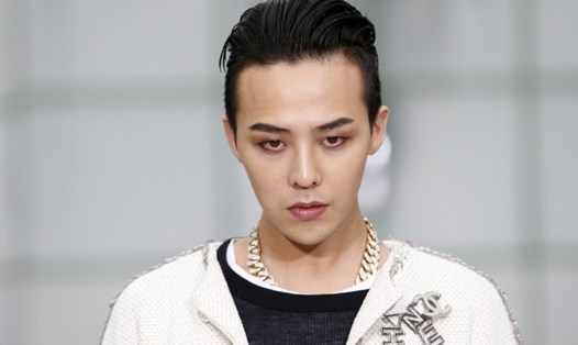 G-Dragon bị cấm xuất cảnh để điều tra vì dính líu đến ma túy. Ảnh: Naver