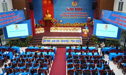  Các đại biểu bỏ phiếu bầu Đoàn Chủ tịch Đại hội Công đoàn tỉnh Đồng Nai lần thứ XI nhiệm kỳ 2023 - 2028. Ảnh: Hà Anh Chiến
