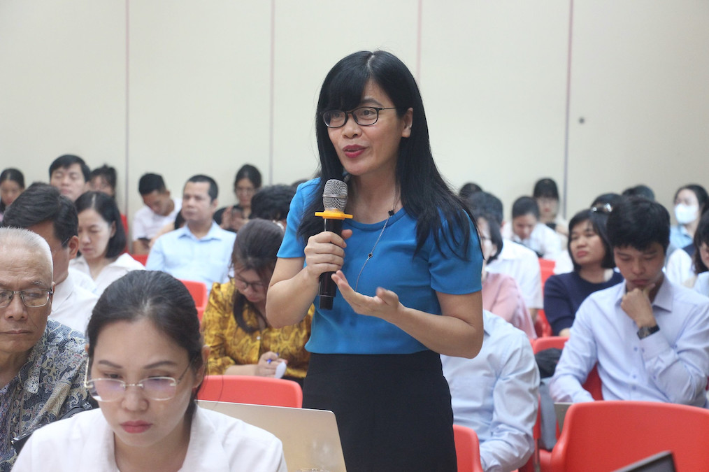 PGS.TS Nguyễn Hoàng Anh đóng góp ý kiến vào dự thảo luật. Ảnh: Tiến Thành