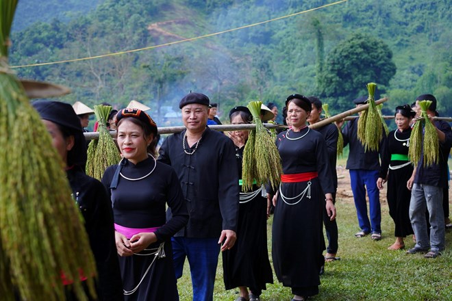 Tự làm mới mình, du lịch miền núi dần phục hồi