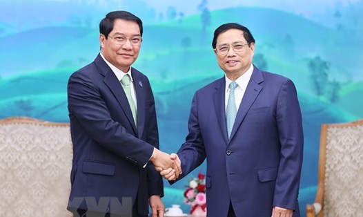 Thủ tướng Chính phủ Phạm Minh Chính tiếp Đô trưởng Vientiane Atsaphangthong Siphandone. Ảnh: TTXVN