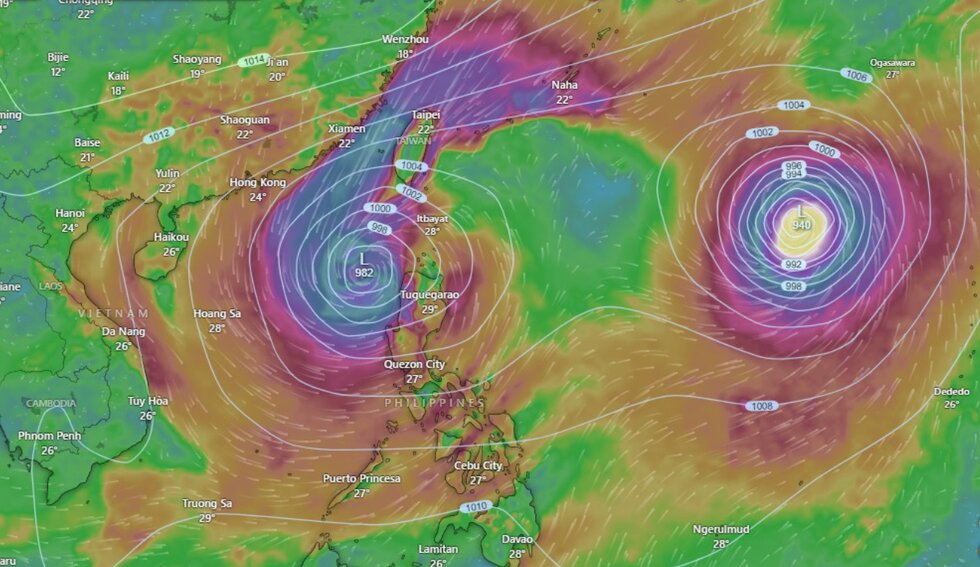 Dự báo xa 2 cơn bão hoạt động ở Tây Bắc Thái Bình Dương ngày 14.10.2023. Ảnh: ECMWF