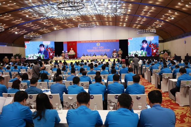 400 đại biểu chính thức Đại hội Công đoàn Công Thương Việt Nam lần thứ IV. Ảnh: Hải Nguyễn