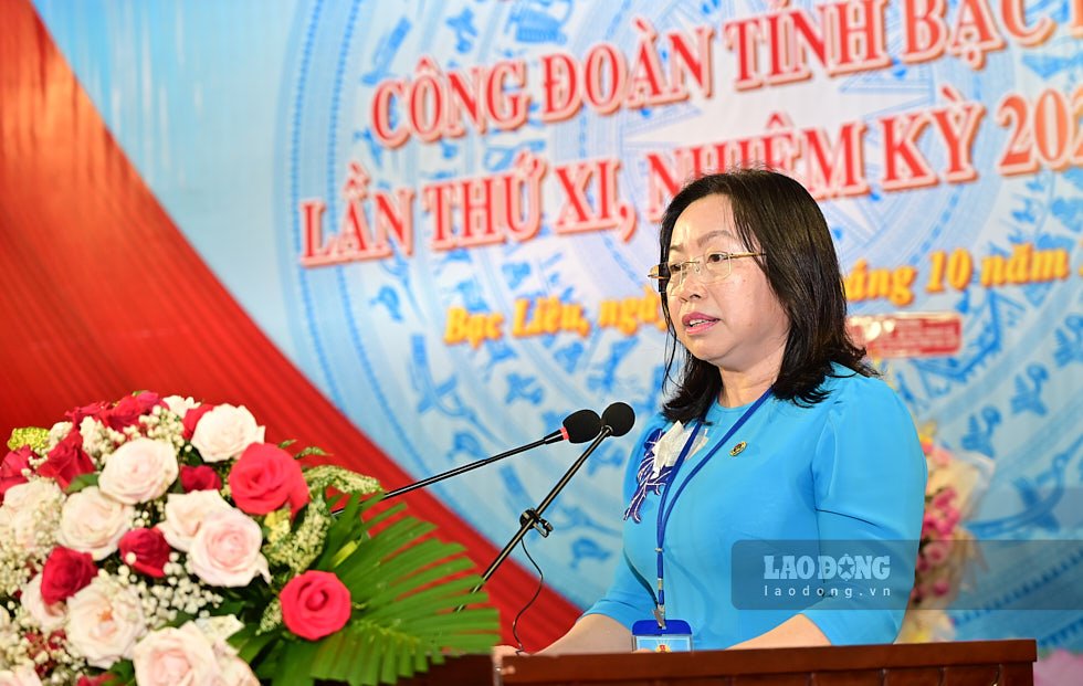 Phó Chủ tịch Tổng LĐLĐ Việt Nam Thái Thu Xương phát biểu tại Đại hội Công đoàn tỉnh Bạc Liêu lần thứ XI, nhiệm kỳ 2023 -2028. Ảnh: phúc Đạt