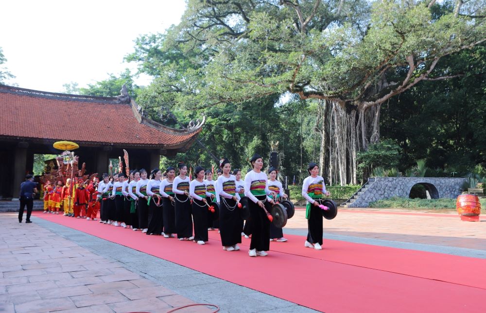 Theo đó, vào ngày 6.10, tại Khu di tích Quốc gia đặc biệt Lam Kinh (ở huyện Thọ Xuân), UBND tỉnh Thanh Hóa đã tổ chức Lễ hội Lam Kinh 2023. Ảnh: Minh Hoàng