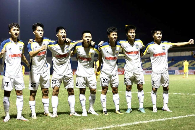 Sông Lam Nghệ An đôn nhiều cầu thủ trẻ lên đá V.League
