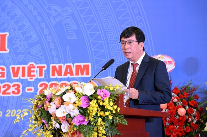 Ông Phan Văn Bản tái đức cử chức danh Chủ tịch Công đoàn Công Thương, nhiệm kỳ 2023-2028. Ảnh: Hải Nguyễn