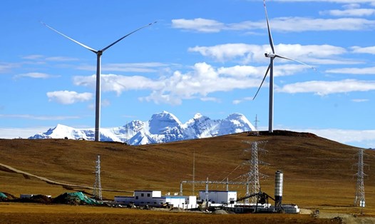 Trung Quốc mở rộng trang trại gió ở độ cao cao nhất tại Tây Tạng, cao 5.200 m so với mực nước biển. Ảnh: Tập đoàn Tam Hiệp