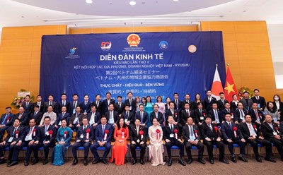 Các đại biểu dự diễn đàn. Ảnh: Khánh Minh