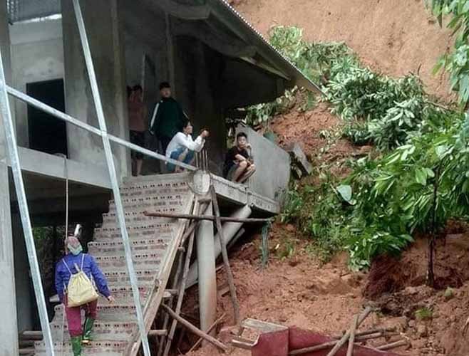 Hàng trăm ngôi nhà ở Yên Bái bị ảnh hưởng do mưa lũ. Ảnh: NDCC