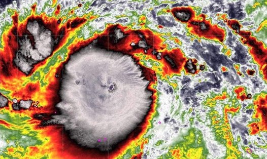 Mắt bão Bolaven ngày 8.10.2023. Ảnh: Cyclonicwx