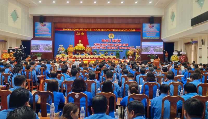 Phiên thứ 2 Đại hội Công đoàn tỉnh Quảng Nam lần thứ XVII, nhiệm kỳ 2023 - 2028 sẽ bầu BCH và thông qua nhiều chỉ tiêu trọng tâm thời gian tới. Ảnh Hoàng Bin. 