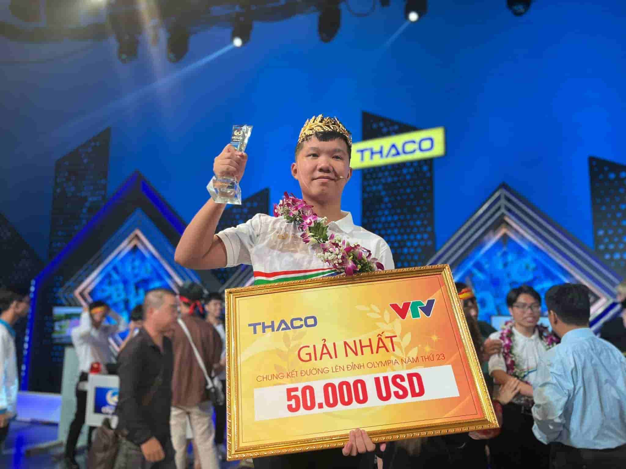 Phía sau đường lên đỉnh Olympia là chiến thắng của tinh thần tôn trọng sự học