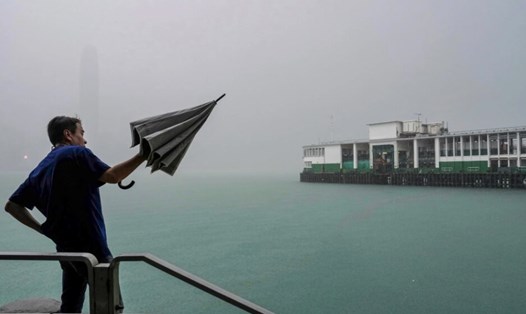 Một số nơi ở Hong Kong (Trung Quốc) có mưa tới 200 mm. Ảnh chụp màn hình