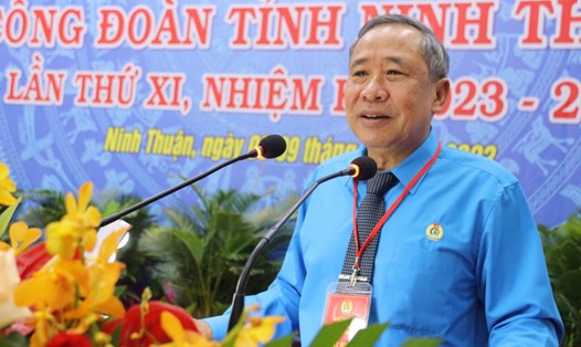 Ông Trần Văn Đông được bầu tái đắc cử giữ chức vụ Chủ tịch LĐLĐ tỉnh Ninh Thuận khóa XI, nhiệm kỳ 2023-2028. Ảnh: Phương Linh