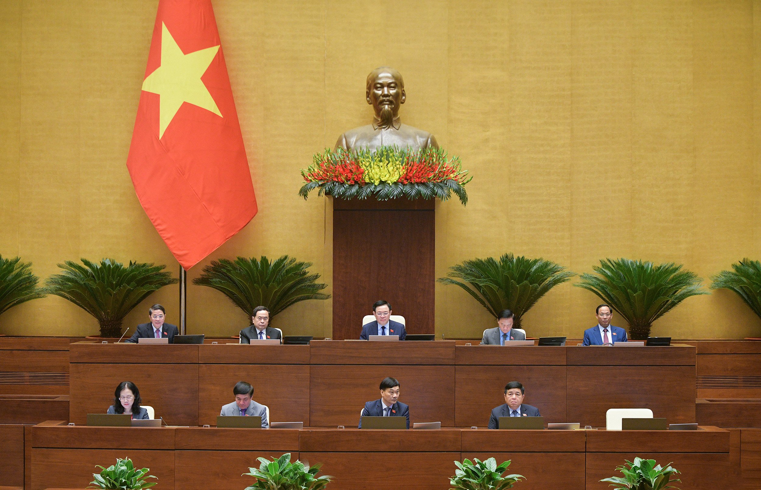 Chủ tịch Quốc hội Vương Đình Huệ chủ trì phiên họp. Ảnh: VPQH