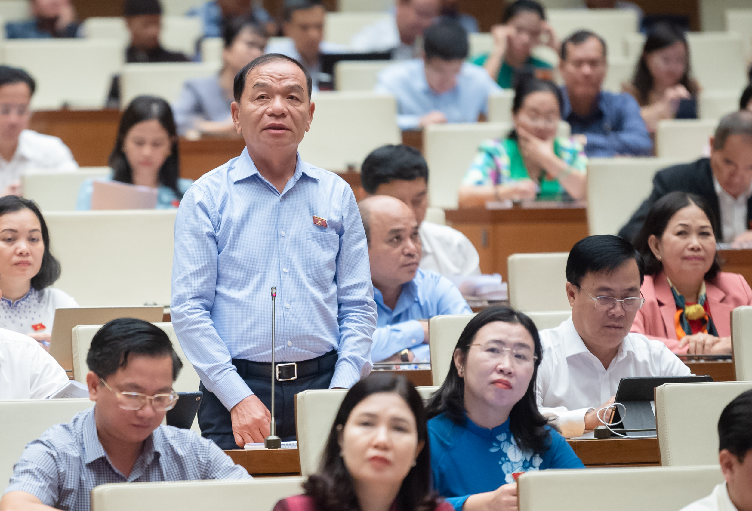 Đại biểu Lê Thanh Vân - đoàn ĐBQH tỉnh Cà Mau phát biểu. Ảnh: Phạm Thắng
