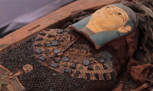 Trong một ngôi mộ ở Ai Cập, các nhà khảo cổ đã phát hiện được một cuộn giấy được cho là "sách của người chết". Ảnh: Bộ Du lịch và Cổ vật Ai Cập