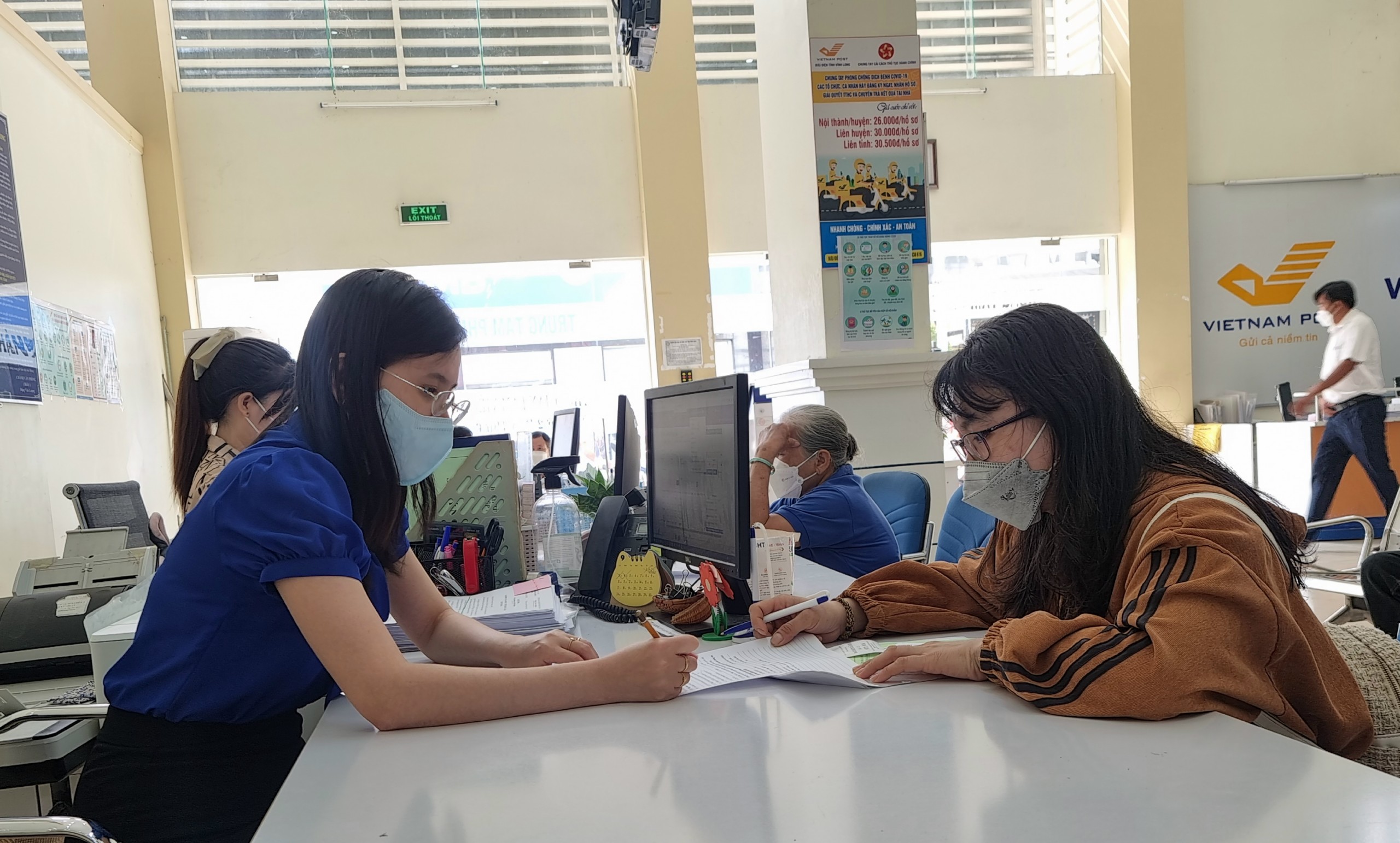 Số người nhận BHXH một lần tại tỉnh Vĩnh Long tăng hơn 4.000 người so với cùng kỳ 2022. Ảnh: Hoàng Lộc