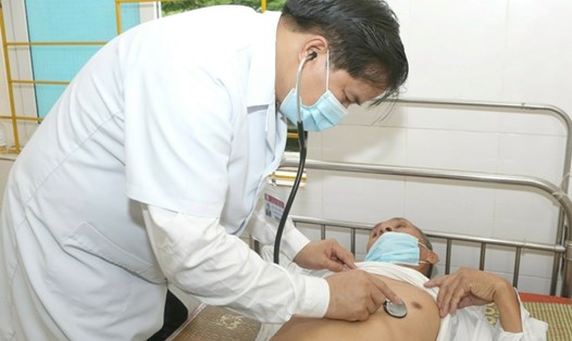 Đại biểu Quốc hội đánh giá cao hiệu quả của việc bác sĩ tuyến trung ương về địa phương hỗ trợ khám chữa bệnh cho nhân dân. Ảnh: Bệnh viện Bạch Mai