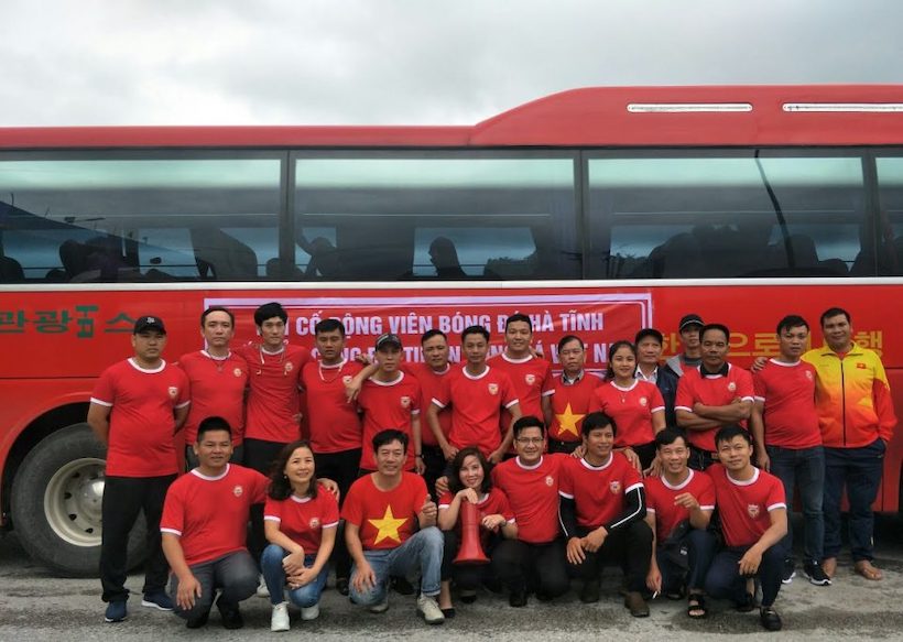 Hội cổ động viên Hà Tĩnh sẽ di chuyển ra Hà Nội cổ vũ đội tuyển Việt Nam. Ảnh: VFF