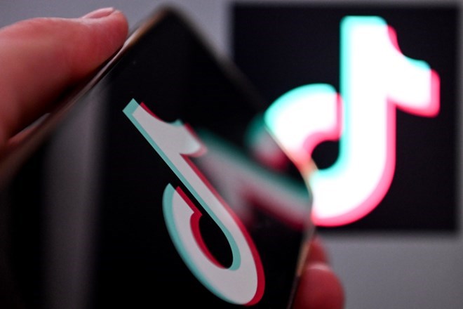 EU yêu cầu YouTube và TikTok công bố biện pháp bảo vệ trẻ em trước 30.11