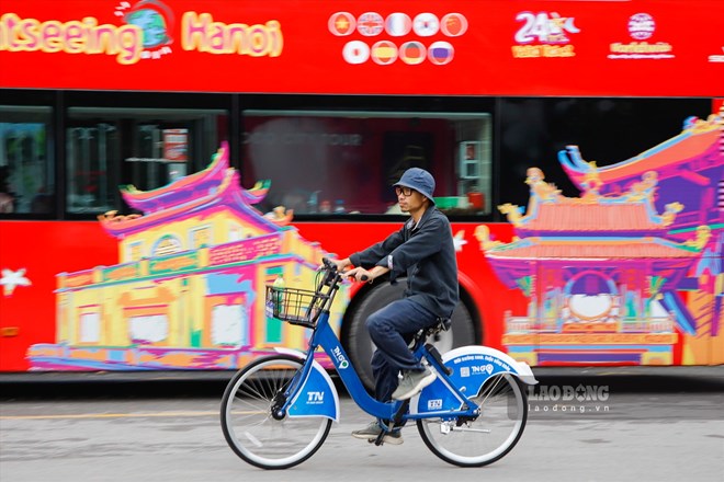 Xe đạp công cộng đang nhận được sự ủng hộ của người dân, du khách. Ảnh: Thế Kỷ 